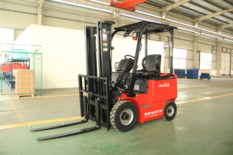 江西省最專業(yè)的叉車培訓(xùn)學(xué)校！